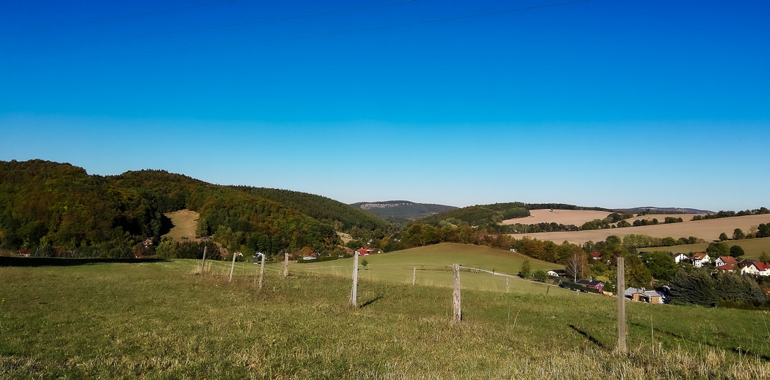 H&ouml;lltal mit Blick zum Inselsberg